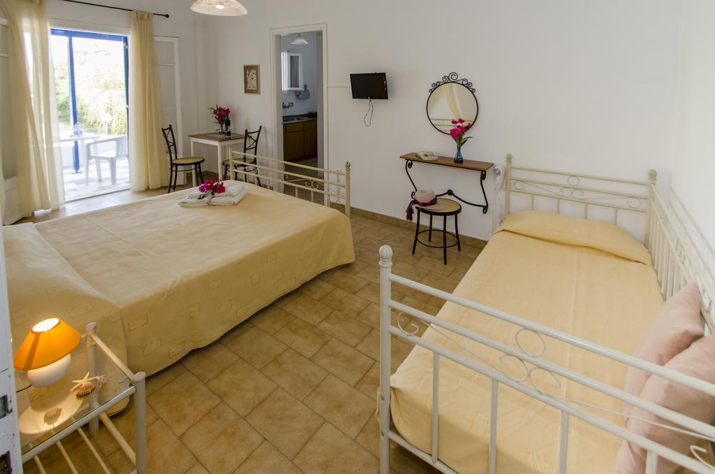Elena Apartments Pollonia Quarto foto